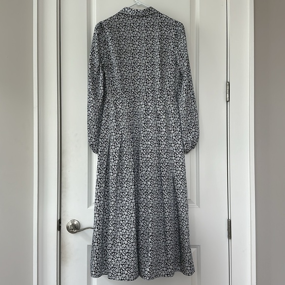 Boden long sleeve navy and white floral patterned dress - Picture 4 of 10